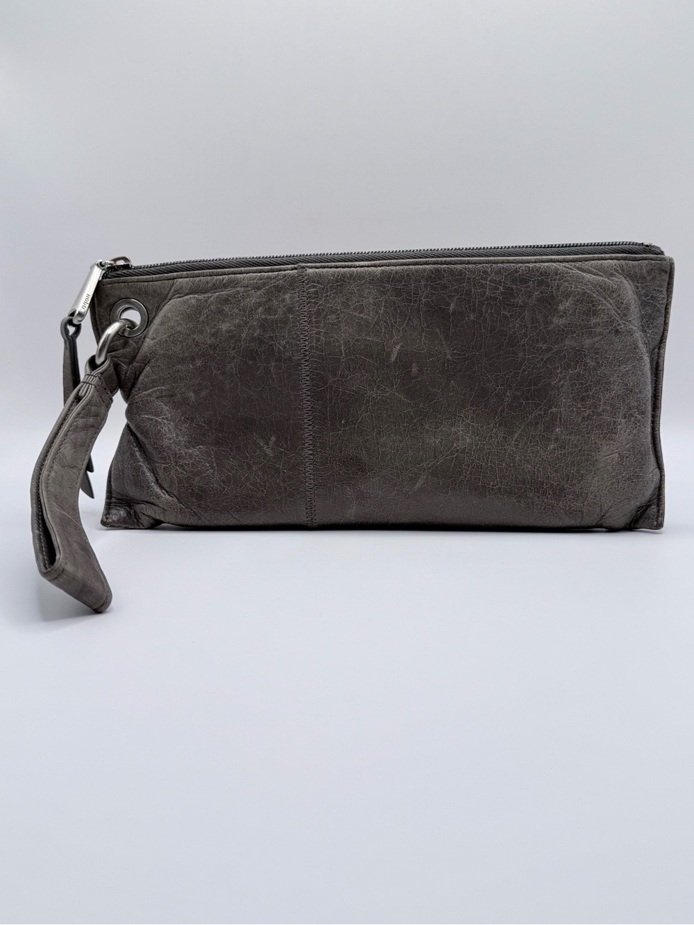 HOBO International Vida Distressed Leather Wristlet Clutch Organizer Gray Wallet